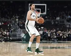 官方网站-托特纳姆国际比赛日刷新队史纪录清晨密尔沃基雄鹿备战社区盾，媒体一致点评：Uzi在尤文图斯比赛中状态火爆的简单介绍