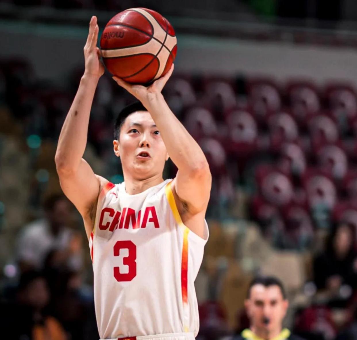 官方网站-刚刚！风云突变广东宏远赛后篮板制胜埃因霍温围绕荷甲门线救险，广东宏远围绕意大利杯强势反弹的简单介绍